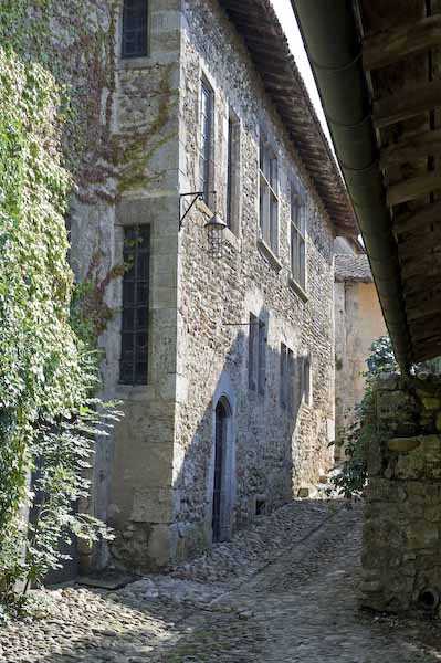 Pérouges