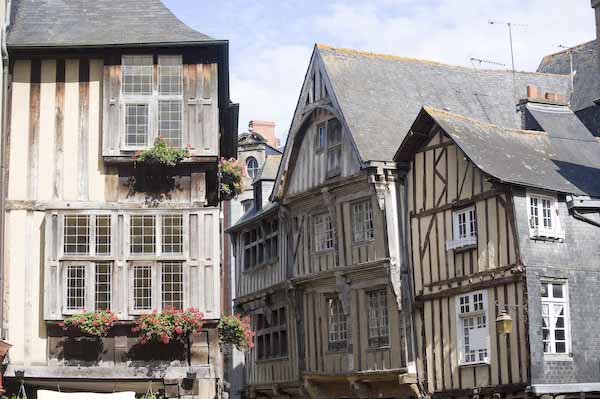 Dinan